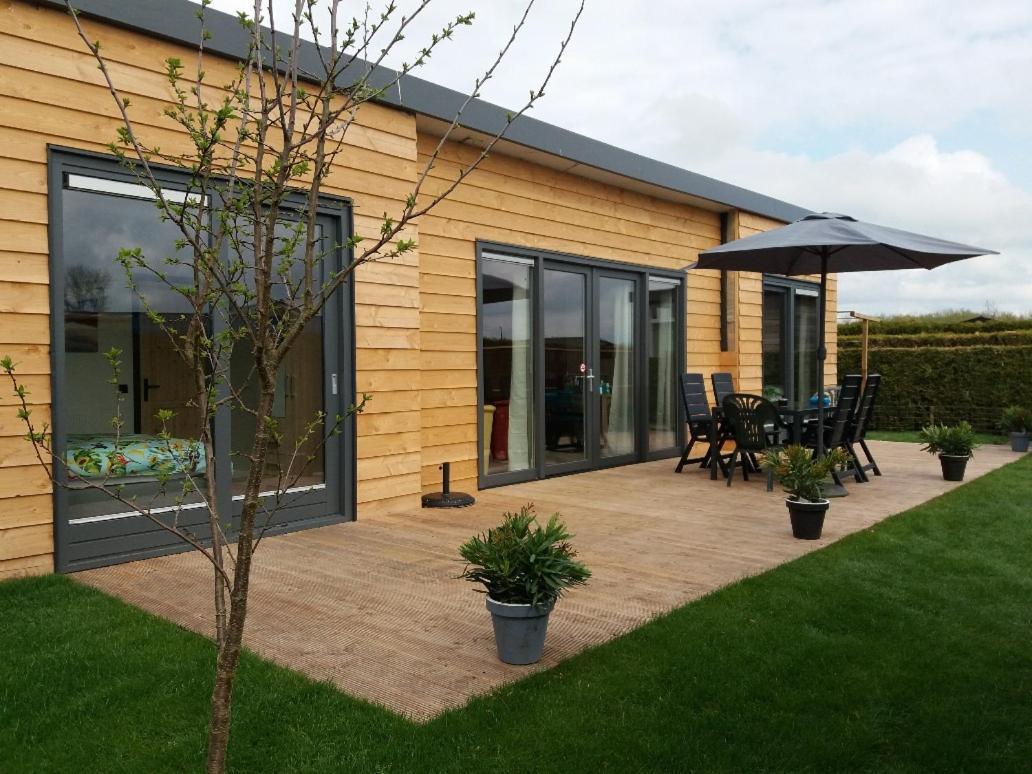 Luxe Vakantie Bungalow Met 3 Slaapkamers Dronrijp Extérieur photo